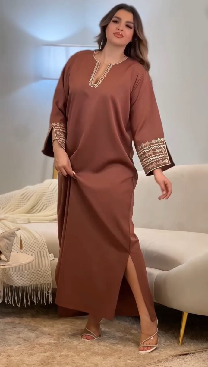 ROBE HASSNA
