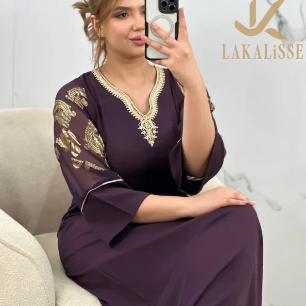 ROBE LEYAL
