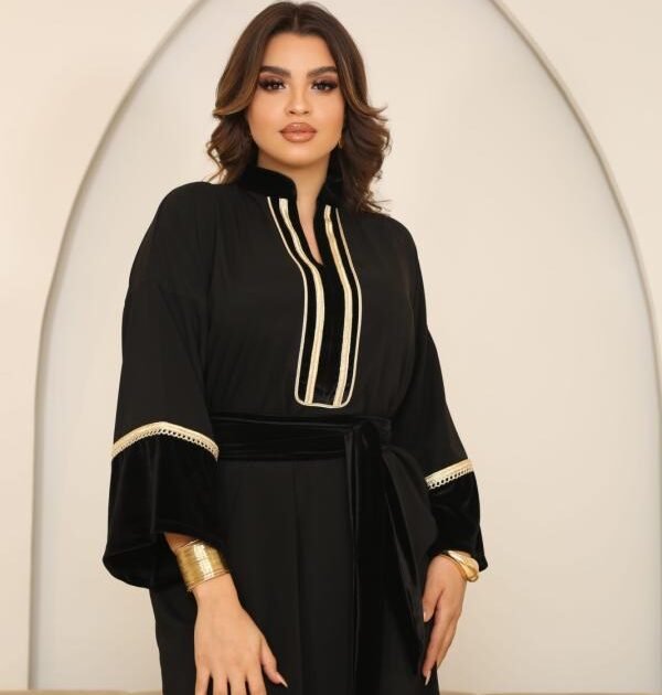 ROBE NOUR